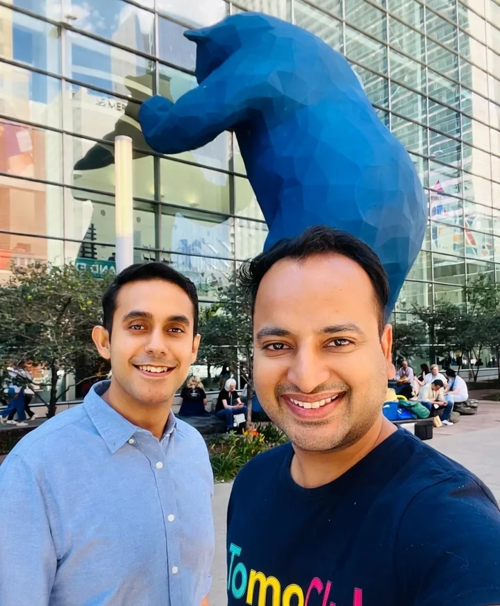 TomoClub founders Avinash Bansal and Manik Mehta