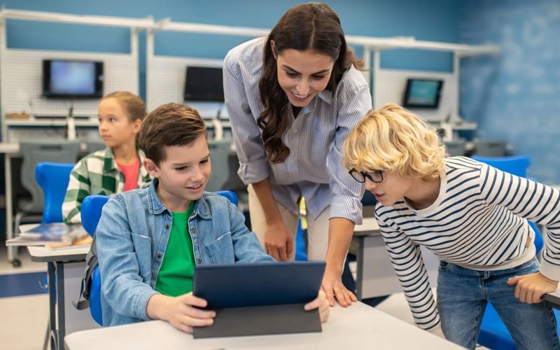 Top AI Tools to Help Teachers Assess Student Progress in 2025